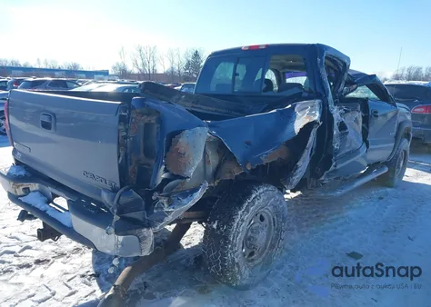 2005 Chevrolet Silverado 2500Hd Ls z USA, uszkodzony, nr VIN 1GCHK23245F833343